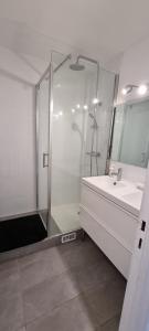 Appartement avec grand salon, barbecue et terrasse proche Paris et Disney