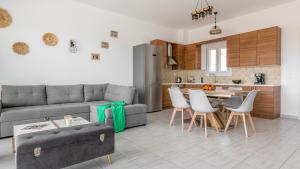 Alkyonis Visus House