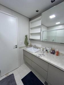 MARAVILHOSO, RIVIERA, 3 QUARTOS, MÓDULO 8, AR CONDICIONADO, PISCINA AQUECIDA, SERVIÇO de PRAIA !!!!