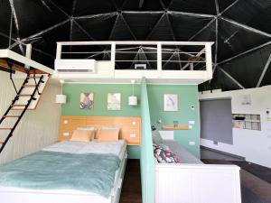 DOMEGLAMPING at FISHINGLAKE