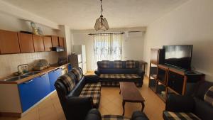 aMare Apartment - Himara Seaside