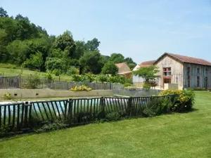 Maisons de vacances Maison familiale avec piscine privee a Le Buisson-de-Cadouin : photos des chambres