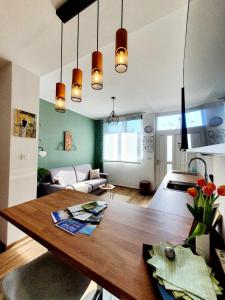 Harmony - Your Cozy Retreat a Short Walk from the Center