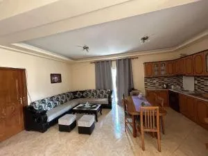 Dajanas apartment - Çorovodë