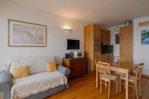 THE CRUISE Studio Apartment