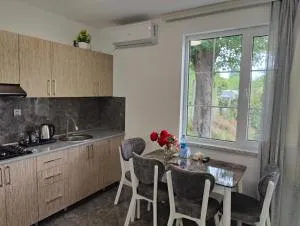 Яблоневый сад - İmişli