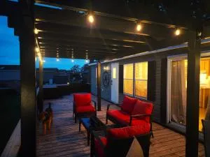 2 BR Cottage with Lake View at Sherkston Resort, Sleep 6 - Niagara on the Lake