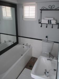 Apartment 20 Bronze Bay