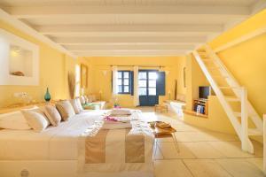 Luxury Apartment - Split Level with Hot Tub