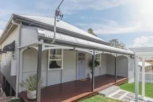 Urban Getaway Central Cottage - Loamside