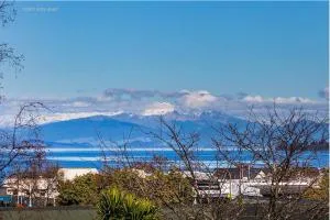 RnR Taupo - Lux Apartment within Taupo CBD - Oruanui