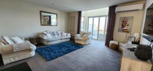RnR Taupo - Lux Apartment within Taupo CBD