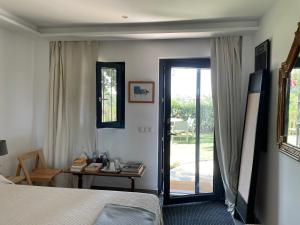 Finca vista de la roca