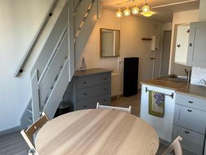 Appartement rénové 2 pièces, face mer, Cabourg - FR-1-487-369