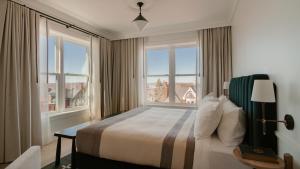 King Room room in Longfellow Hotel