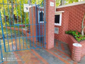 Kitnet em meio à mata Atlântica