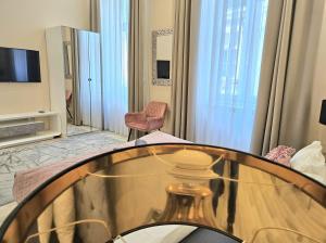 Designer Downtown Gem