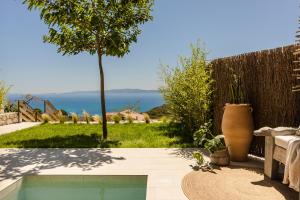 Hilaritas Suites Kefalonia, Luxury Villa-Style Suites with Private Pool & Stunning Sea Views
