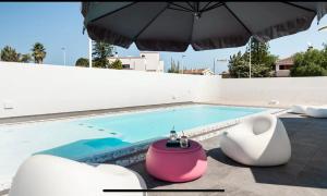 Leonidas Home - Shared Pool, Jacuzzi and beach 150mt