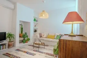 Sunny & Charming Oeiras Historical Center House - Arneiro