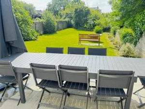 leBel endroit 145m2 , terrain et terrasse de 350m2 au coeur des commerces ,à proximité de la mer et tous services inclus - Saint-Lo-dʼOurville