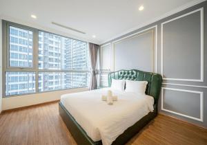 The landmark Luxury Vinhomes Apartments - The buildings nearby landmark 81 central