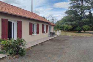 Maisons de vacances Maison 75 m2 piscine chauffee, terrain de tennis : photos des chambres