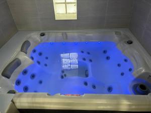 Maisons de vacances Maison hyper centre Jacuzzi : photos des chambres