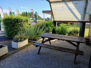 Hotels Unisotel Valenciennes EX-hotel F1 : photos des chambres