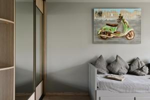 Quiet loft with FREE parking