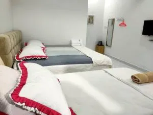 Roomstay TokBah DeMuara Kuala Besut - Kampong Gong Manok