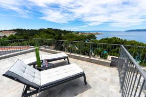 Modern apartment in Makarska with sea view