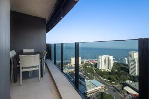 2109 Oceans Apartment - by Stay in Umhlanga