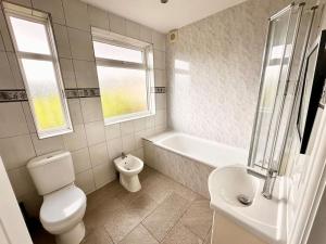 5 bed property in SE12