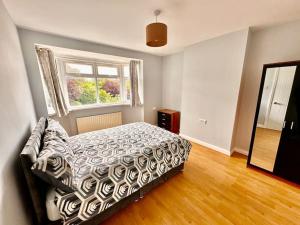 5 bed property in SE12
