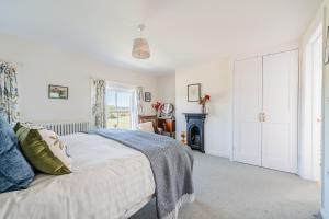 Beautiful Cottage in Brockenhurst with Forest View