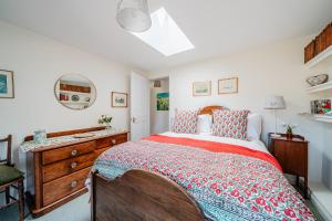 Beautiful Cottage in Brockenhurst with Forest View