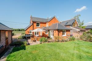 Beautiful Cottage in Brockenhurst with Forest View