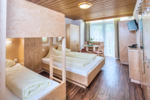 Quadruple Room room in Kinderhotel Stefan