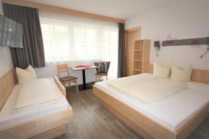 Comfort Triple Room room in Kinderhotel Stefan