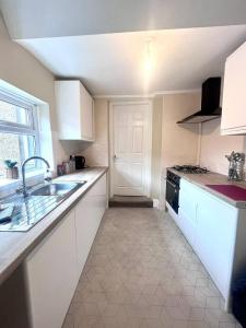 4 BDRM very spacious apartment