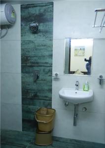 Peaceful Home Stay with Fitness Center