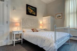 Sea Breeze - Hastings