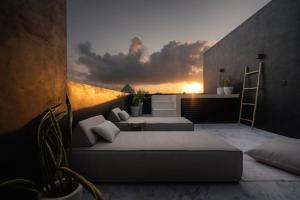 Luxury Twin Villas, 4 Private Pools, 2 Rooftops, BBQ, Near Beach