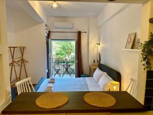 Urban Retreat , Psirri Athens City Center