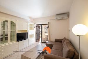 #043 Hassan Flat by Home Holidays