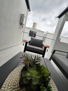 North Coogee Escape 2B2B