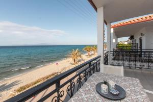 Houseloft Sandals Beachfront