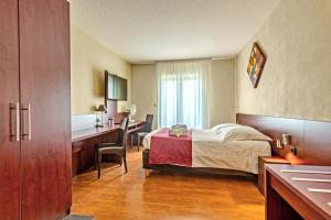 Hotels Logis Hotel Center : photos des chambres