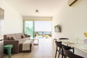 Prime Protaras Seafront Apt